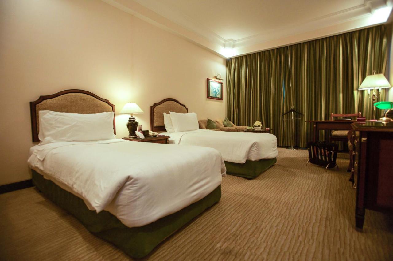 Crowne Plaza Chennai Adyar Park, An Ihg Hotel Buitenkant foto Deluxe Room