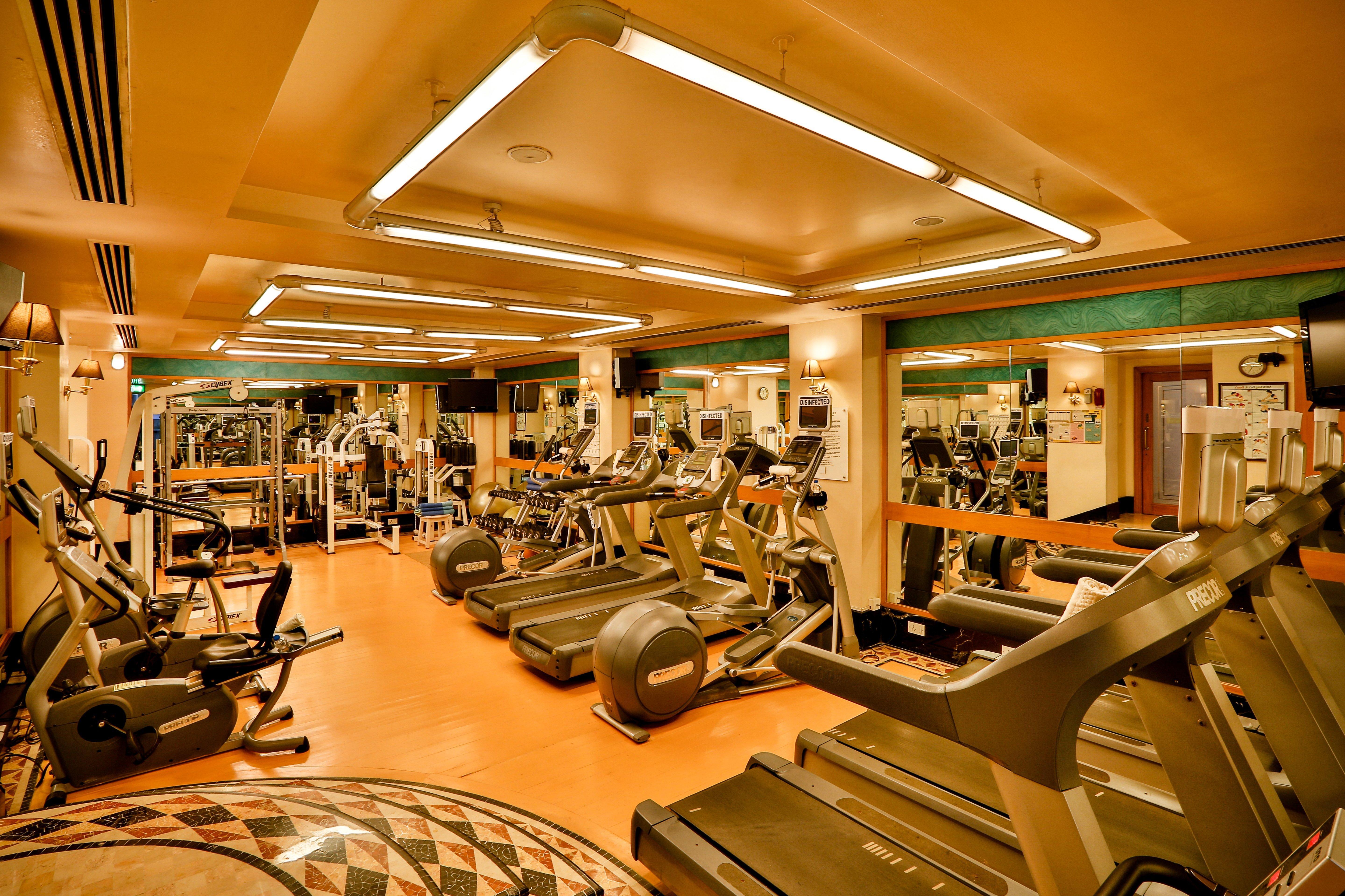 Crowne Plaza Chennai Adyar Park, An Ihg Hotel Buitenkant foto The Fitness Centre