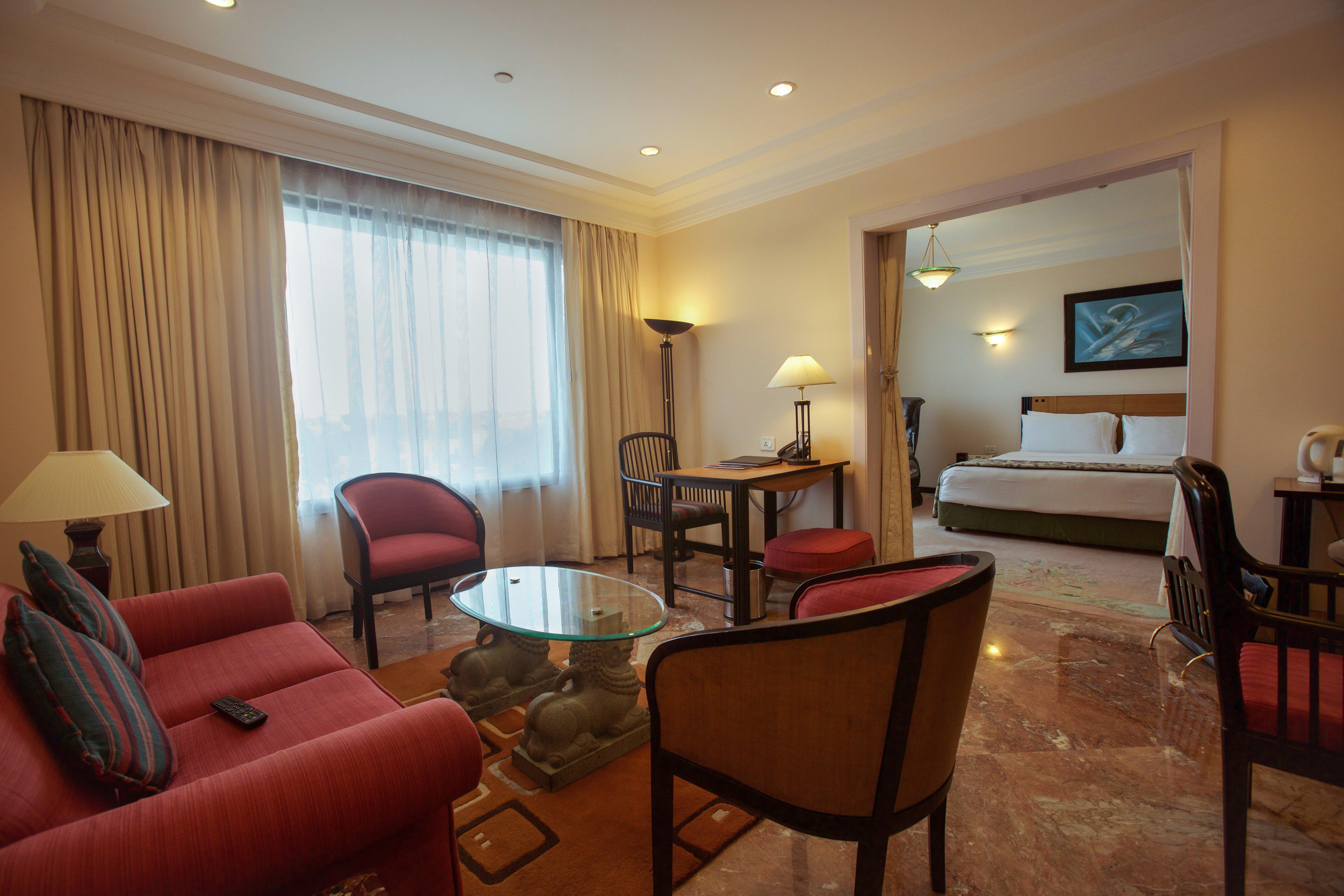 Crowne Plaza Chennai Adyar Park, An Ihg Hotel Buitenkant foto Suite at the Taj Bengal